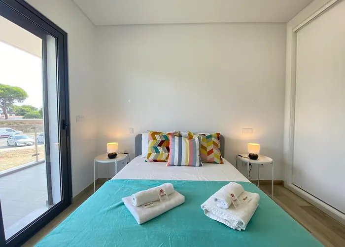 Quarteira Modern By Homing