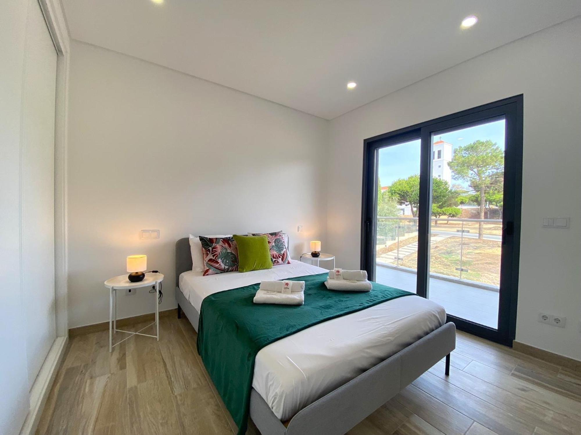 Modern By Homing Apartment *