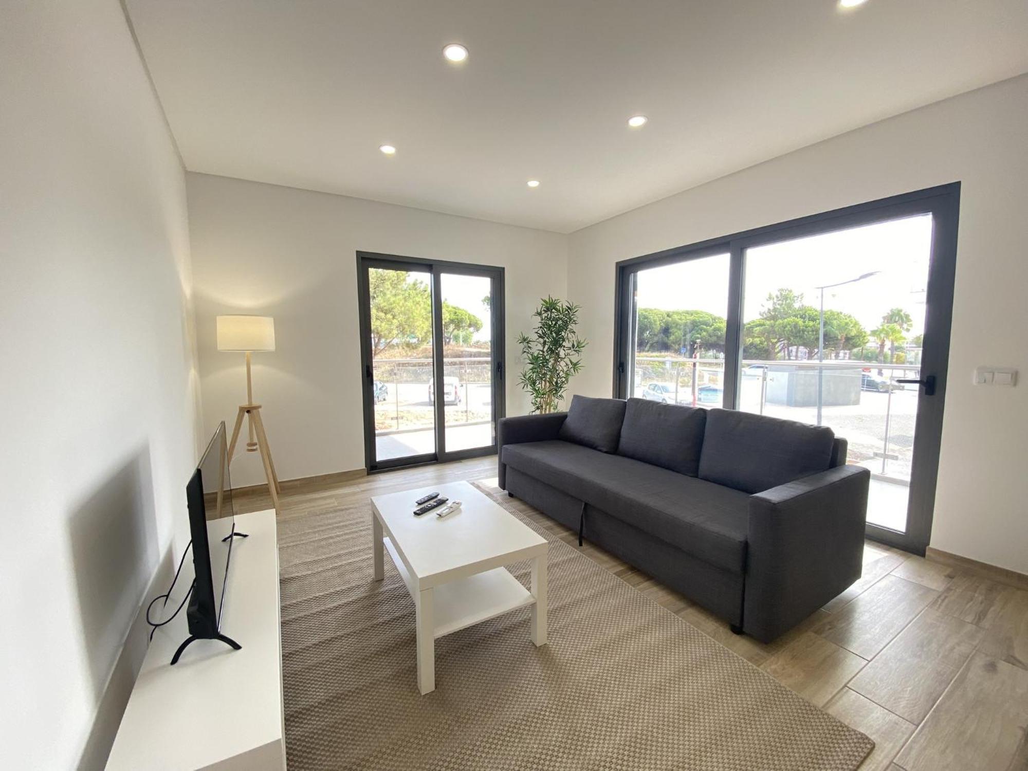Modern By Homing Quarteira